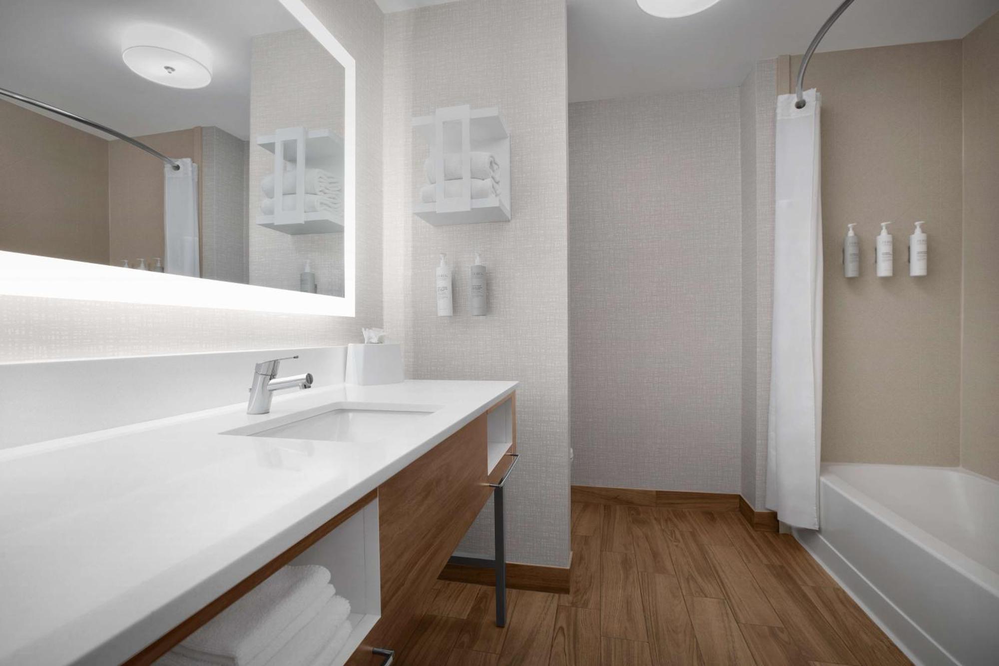 هامبيتون إن يوركفيل Yorkville المظهر الخارجي الصورة
